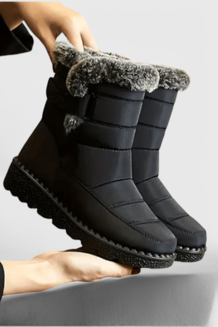 Flōre | Boots for Women | Quilted Ankle Style Black