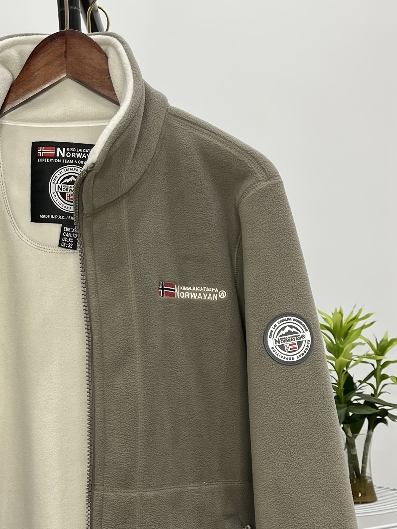 Marmari | Soft, Warm & Lightweight Outdoor Fleece Jacket with Protective Collar
