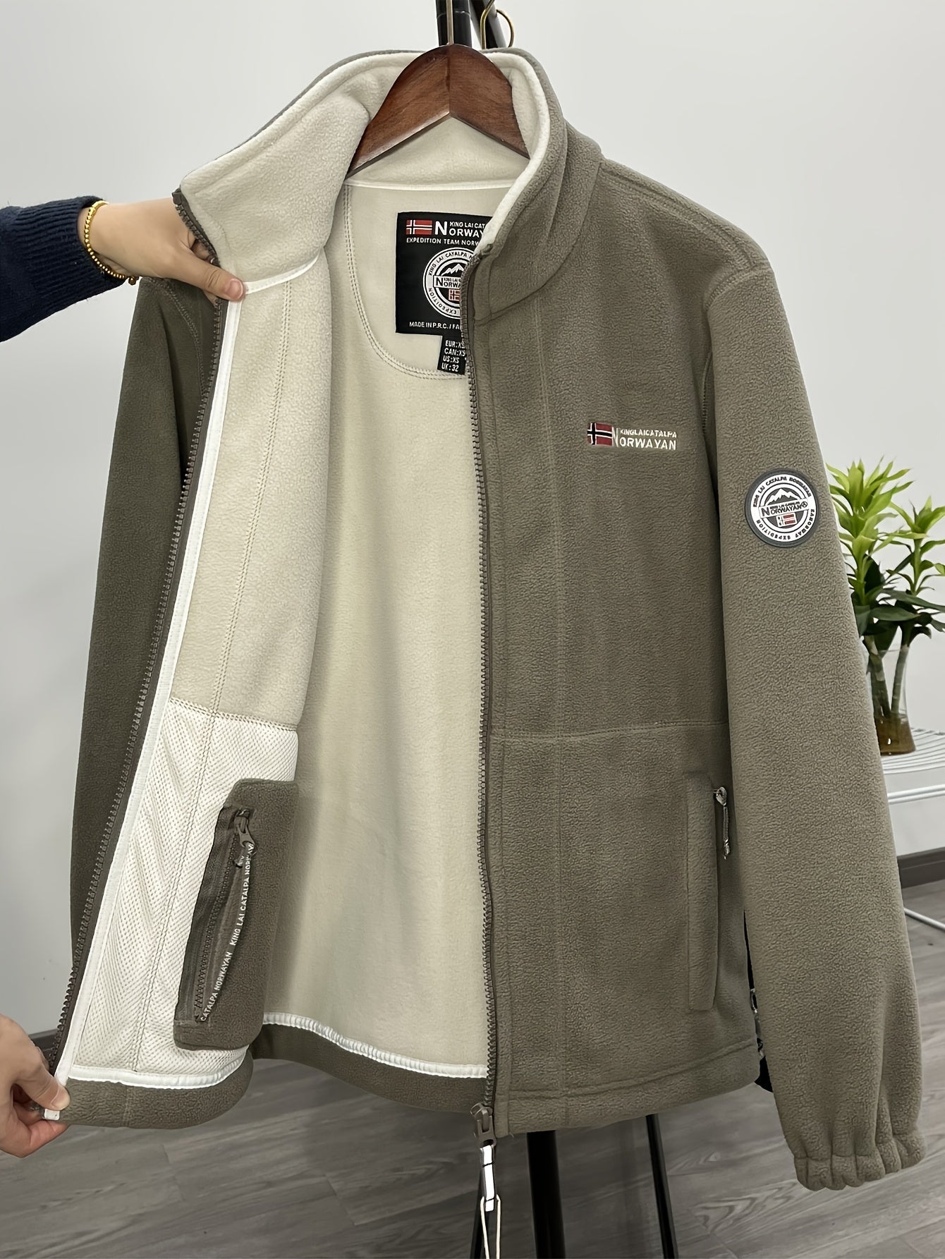 Marmari | Soft, Warm & Lightweight Outdoor Fleece Jacket with Protective Collar