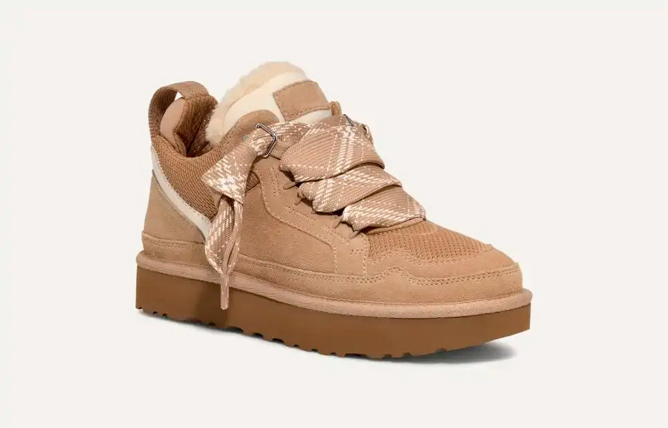 Flōre | Winter Suede Boots for Women - For Warm Steps in the Cold Sand