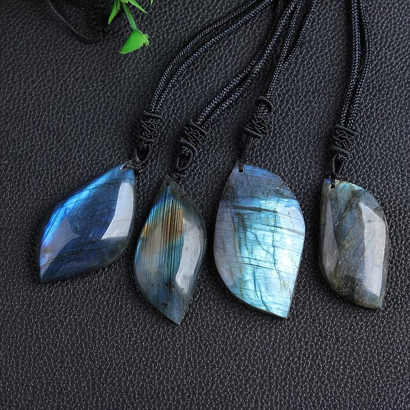Solene | Adelheid Moonstone Necklace – Luxury Iridescent Gemstone Pendant & Tailored Minimalist Choker