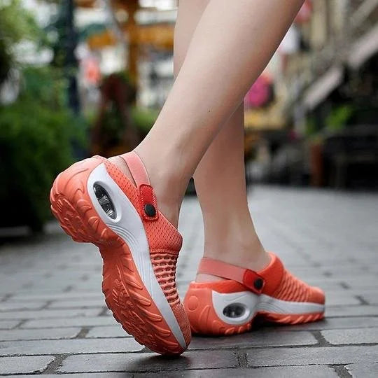 Air-cushioned shoes with strong cushioning for diabetics