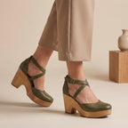 Artisanal Closed-Toe Wood Platform Wedges - Elevated Summer Style for All-Day Wear Green
