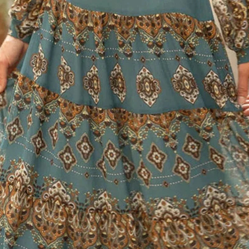 Bohemian Tiered Maxi Dress with Intricate Print – Effortless Summer Wanderlust