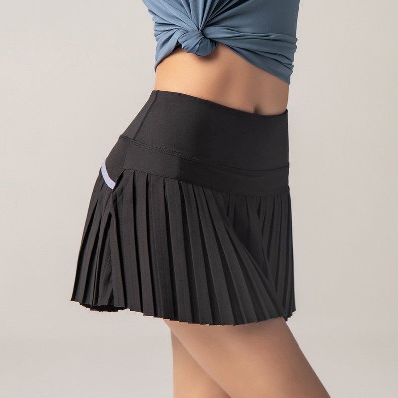 Chloé | Women's Tennis Skirt – Sporty Pleated & Comfortable Fit black