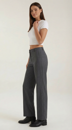 Women's Pleated Straight-Cut Trousers – High-Rise Tailored Fit & Classic Style