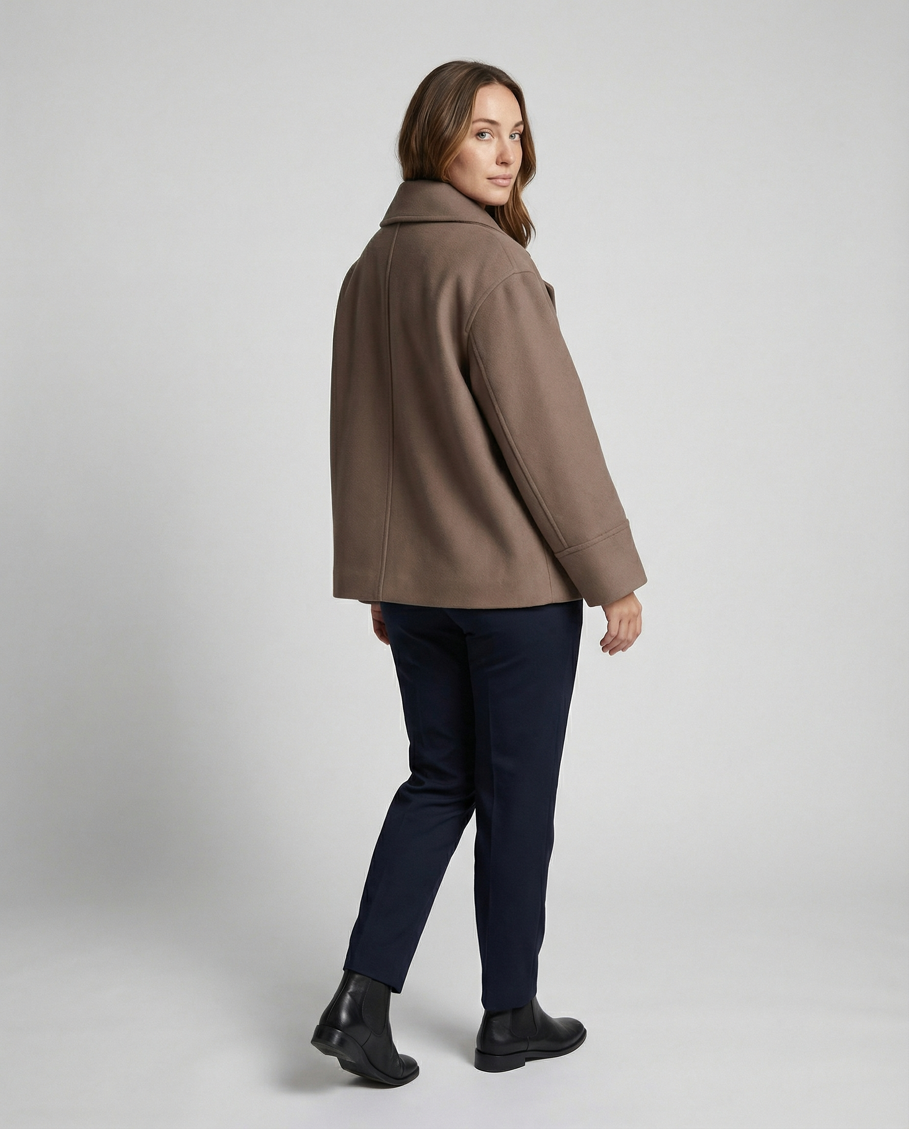 Camilla | Modern and Warm Short Jacket with High Collar