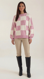 Women's Checkered Knit Sweater – Graphic Plaid Pattern & Soft Crewneck Light Pink