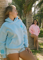 Hoodie with wave embroidery - a cozy everyday look