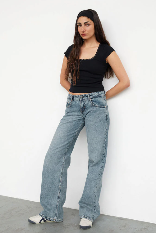 Woman's Jeans | Low Waist & Stretch