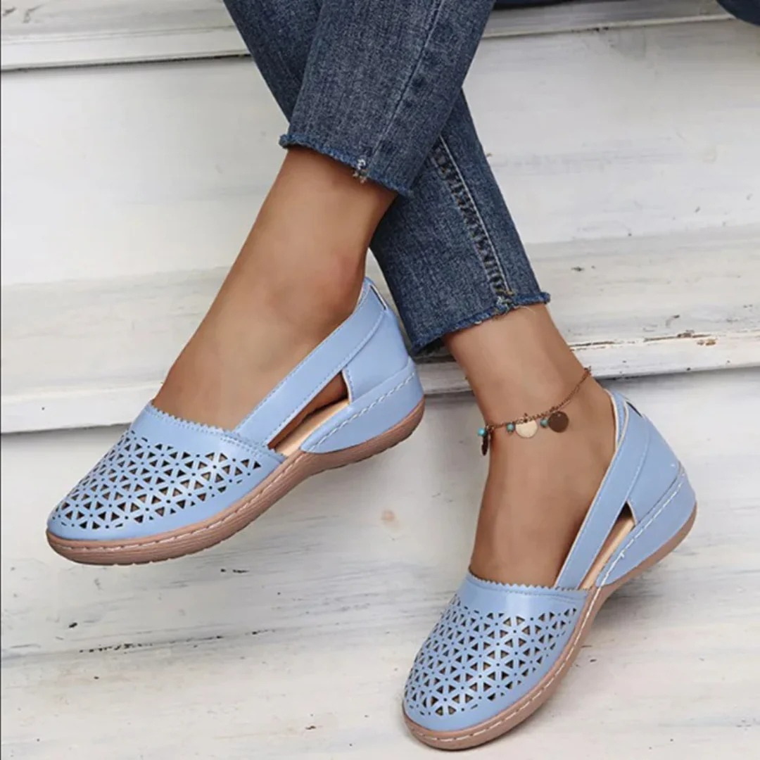 Amore | Women's Walking Shoes Blue