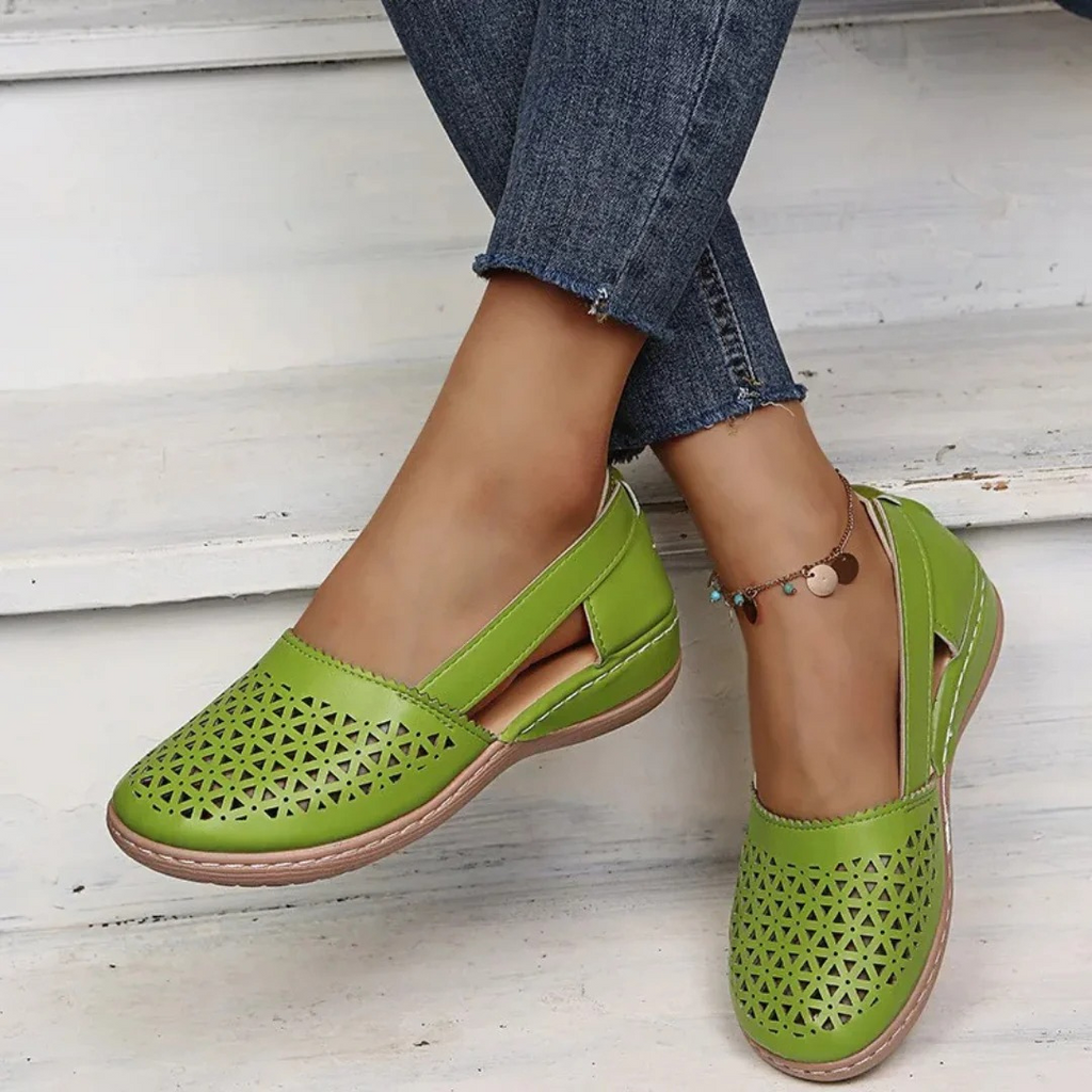 Amore | Women's Walking Shoes Light Green