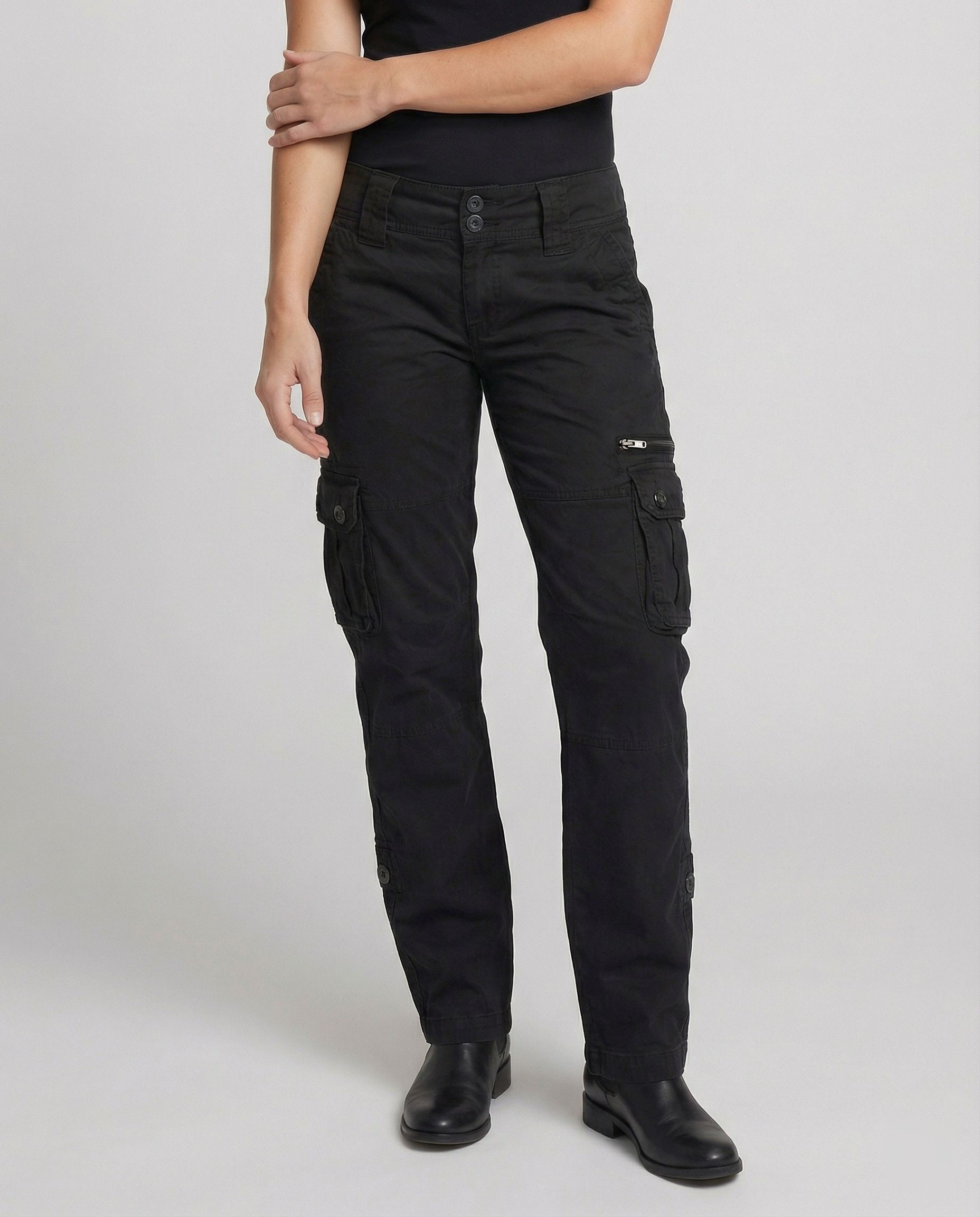 Isana | Lightweight and durable urban utility cargo pants Black