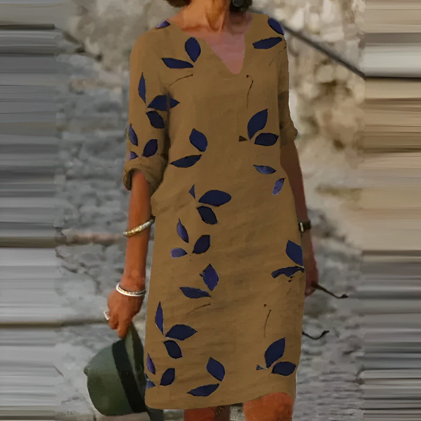 Vintage summer dress for women with short sleeves and V-neck | Mini brown