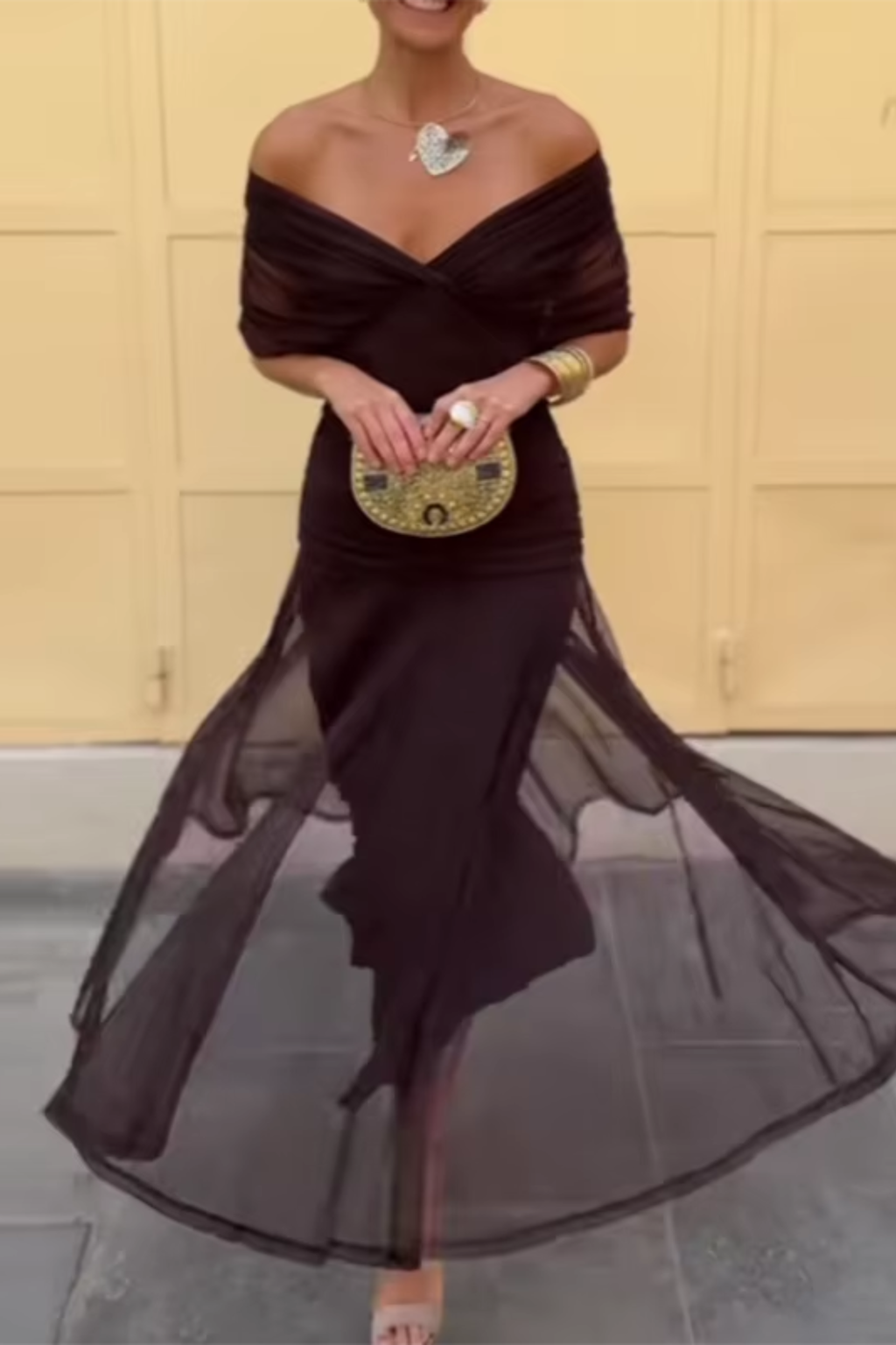Dôre | Lightweight Long Sleeve Maxi Party Dress Night Brown
