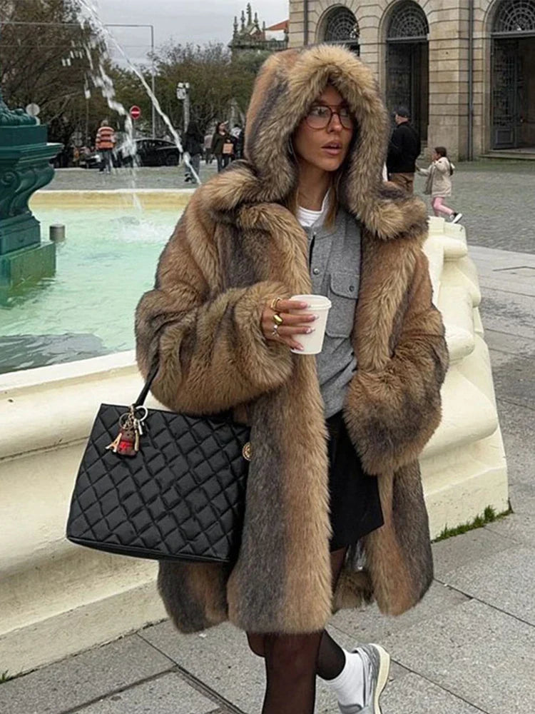 Parsha | Long Coat with Hood and Single-Button Closure for Women | Ideal for Autumn and Winter