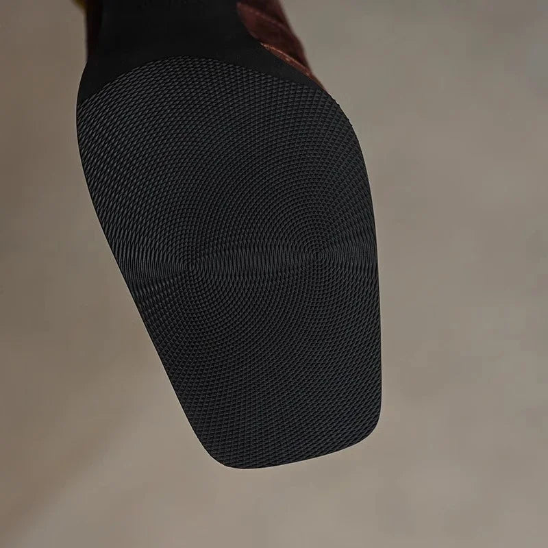 Sola | Terra Heels – Chic Artisan Craft & Refined Slimming Silhouette