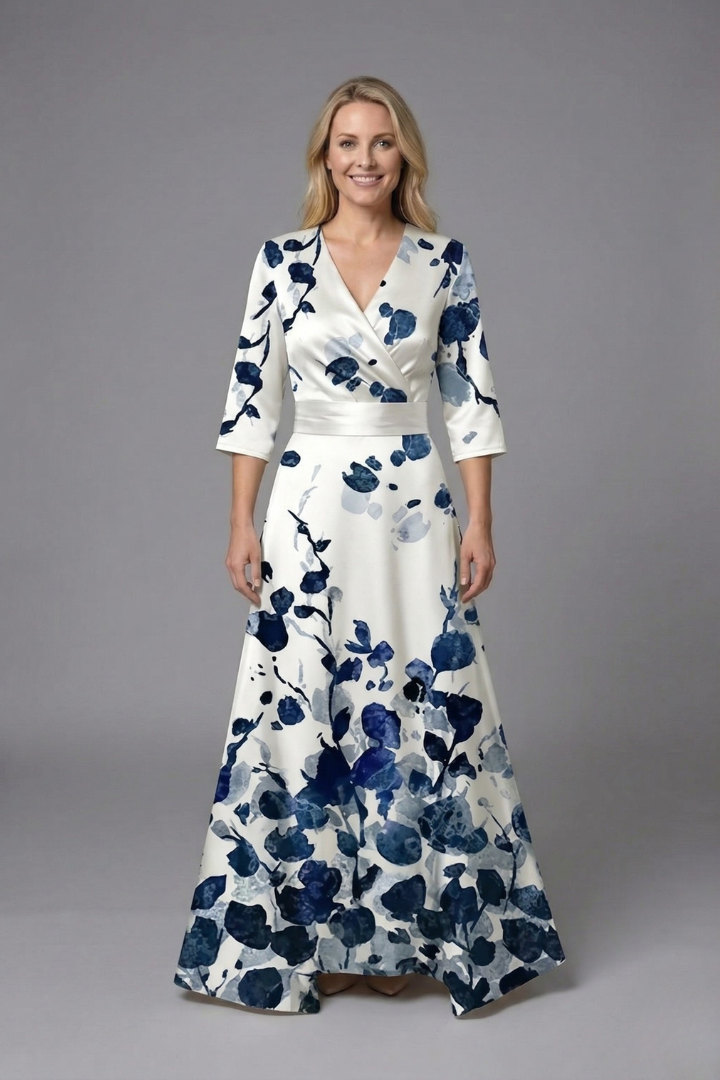 Amore | Women’s Dress with V-Neck and Three-Quarter Sleeves White