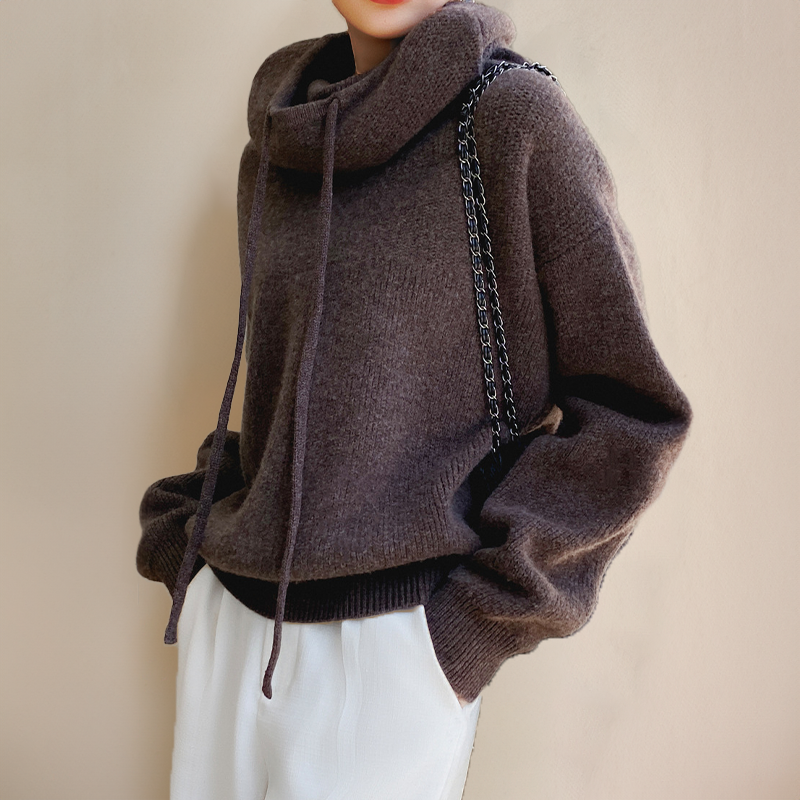 Amore | Merino Wool Women’s Turtleneck Sweater